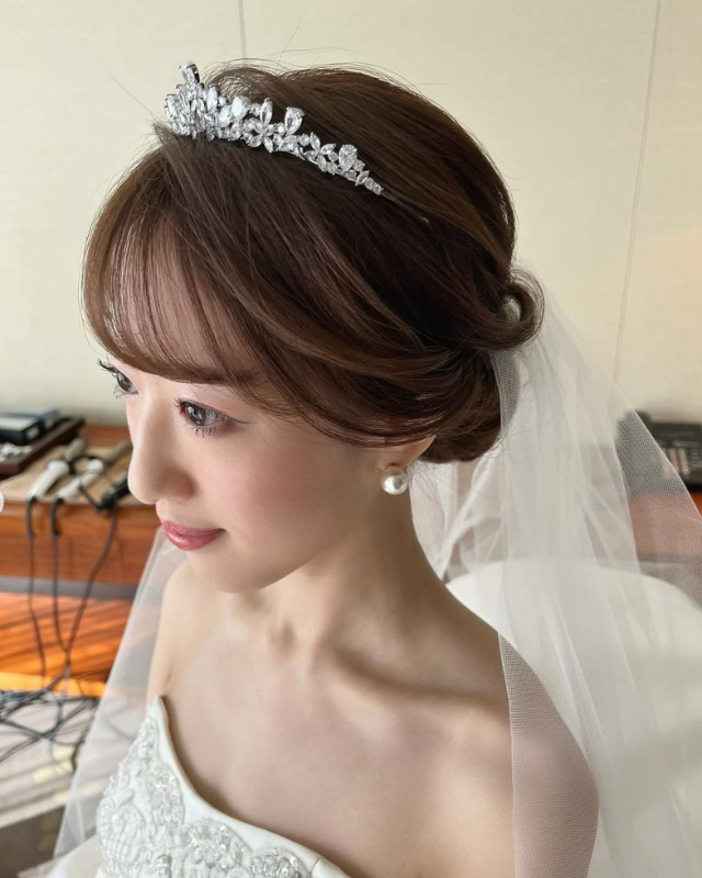 花嫁の髪型 シニヨン 前髪 和装などアレンジ画像13選