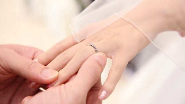 結婚指輪交換